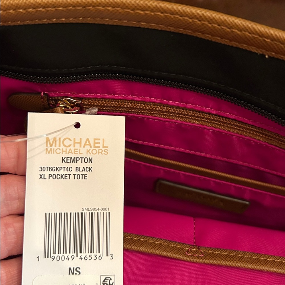 New MICHEAL MICHEAL KORS KEMPTON XL Pocket Overnight Black/ Brown Tote Bag - Picture 13 of 13